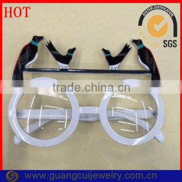 Fashion masquerade party glasses with bird