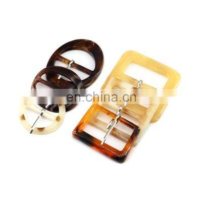 Wholesale Fashion Exquisite Distinctive Charming Resin Pin Roller Buckle Belt Buckle For Dress Garments