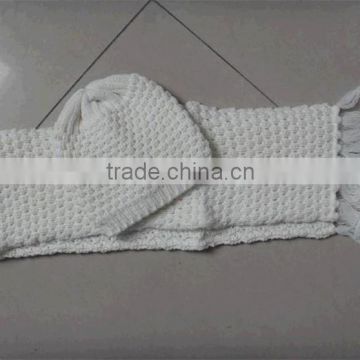 100% acrylic knitted white hat glove set