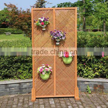 outdoor wooden garden trellis screen