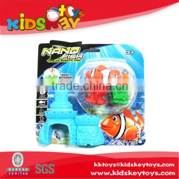 2016 Good quality toy swimming fish Clownfish fish toys with castle toy