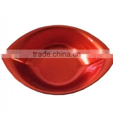 GRS red boat shaped plastic plate