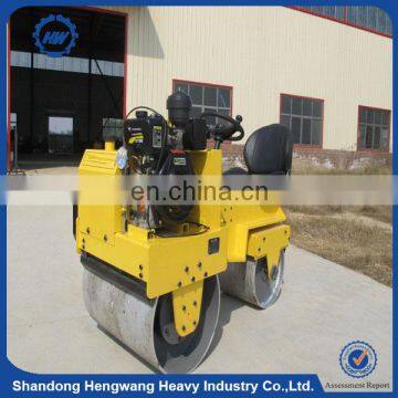 Easy operation double drum road roller Used for compacting the gravel,soil, asphalt roads