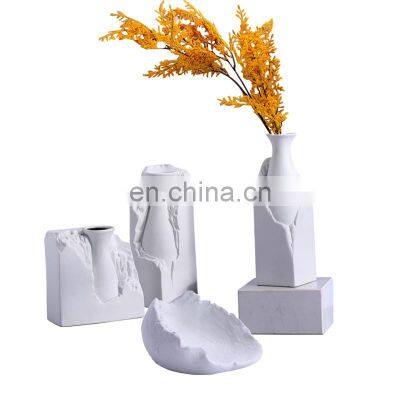 Minimalist Pure White  Modern Creative Hand Made Flower Vase Ceramic For Home Decoration