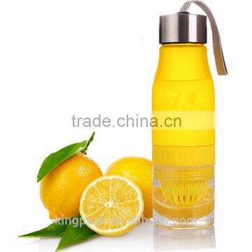 2016 Best Selling Fruit Infusing Infuser Health Juice Make Lemon Juice Water Bottle/Tea fruit infuser water bottle joyshaker