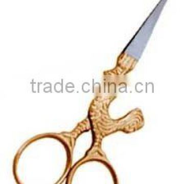 Cock shape scissors