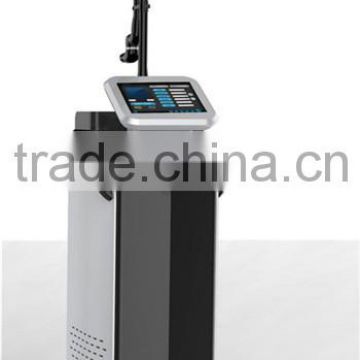 Skin Whitening Medical Co2 Fractional Laser 530-1200nm Equipment Ultra Pulse Metal Joint Arm Convenient