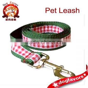 Country Christmas Dog Leashes
