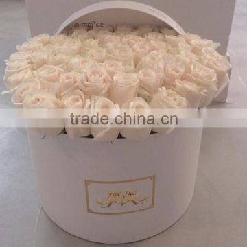 Luxury empty cardboard flower White gift box with handle