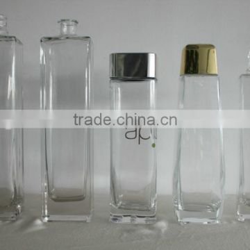 THICK SQUARE GLASS BOTTLE