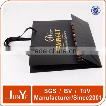 Guangzhou factory black matt paper bag with gold foil logo