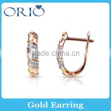 14K Gold earring with diamonds