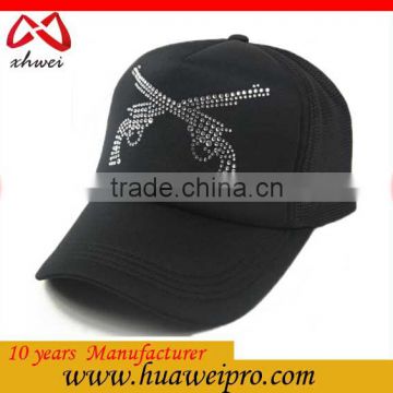 Alibaba china hot sale snapback caps custom fashion two guns diamond design foam and mesh trucker cap
