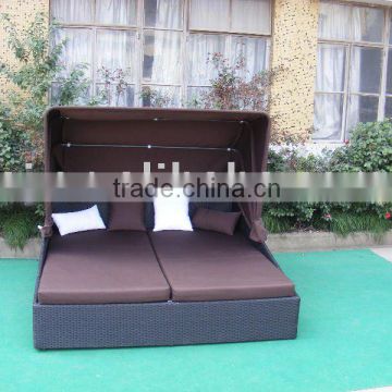 outdoor daybed