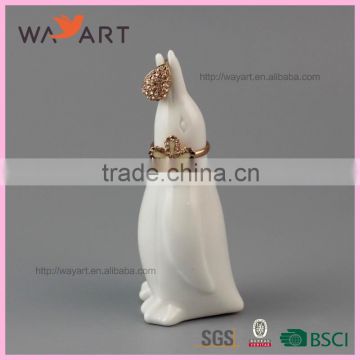 Penguin Shaped White Ceramic Jewelry Stand For Gift