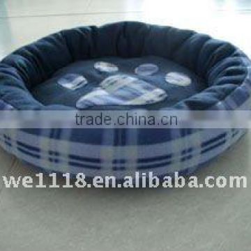 Blue plaid pet bed