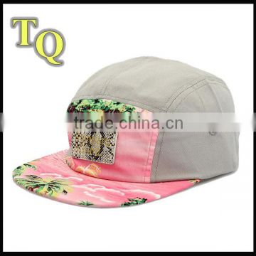 2015 fashion floral printing leather patch 5 panel hats