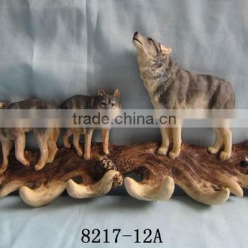 Polyresin animal figurines of wolf for home decor