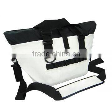 Fashion waterproof shoulder bag for daily use