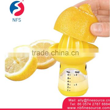 Professional Orange Press Plastic Lemon Portable Fruit Manual Juicer