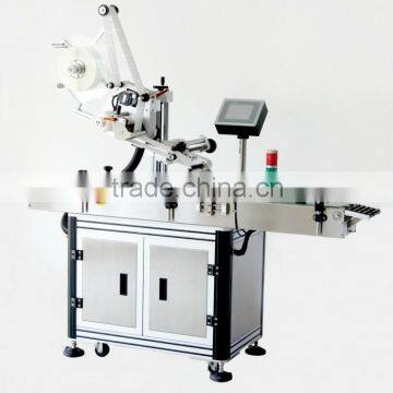 Automatic plane surface labeling machine with servo motor