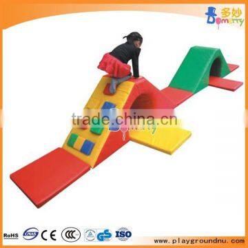2015 funny safe soft indoor play set kids climbing toy sets