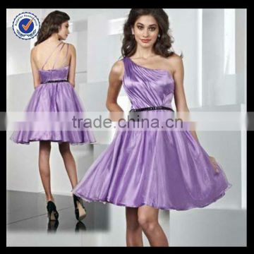 New Design Wholesale Custom Made One-shoulder Light Purple Satin Dress With Black Belt Homecoming Dress H0037