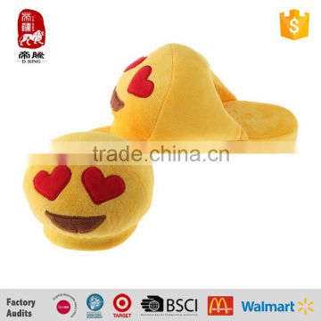 China comfortbale stuffed lovely claw adult plush slippers customize