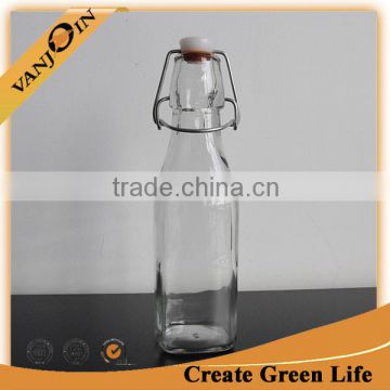Kitchen Use 250ml Glass Sauce Bottle With Swing Top
