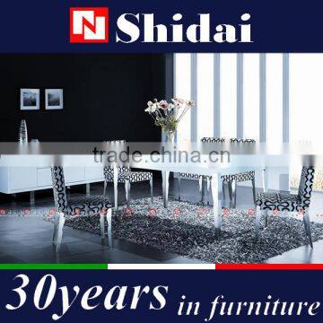 Contemporary White Metal Dining Table & Flower Chairs Dining Room Furniture Set A-22