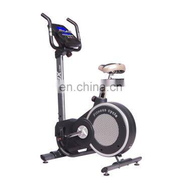 Gym equipment elliptical machine cross trainer