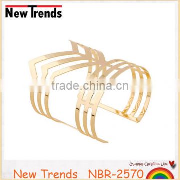 Wholesale alloy hollow wide bangle cuff bracelet for women