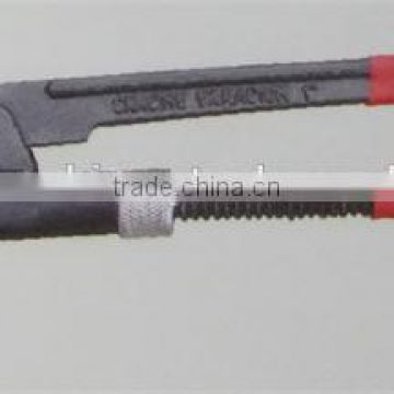 90 degree stilson type pipe wrench