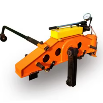 Hydraulic rail leveler