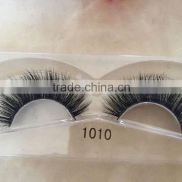 beautiful woman easy and confortable wear natural chemical fiber eyelashes