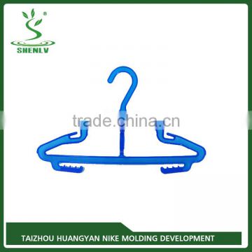 High quality customized professional hanger injection mould