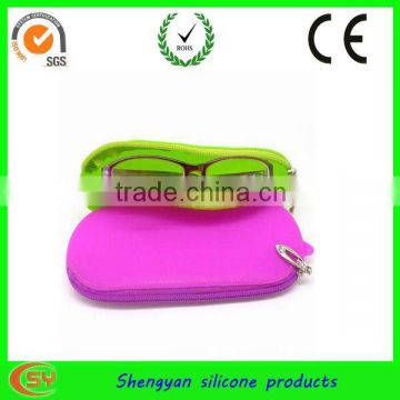 Cute zipper style silicone rubber wallet for glasses