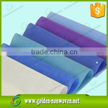 45 and 50gsm waterproof pp spunbond fabric for table cloth, colorful non woven table cloth made in china