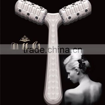 Original design CELLSH face care roller with 3D-fitting head