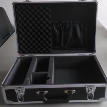 With Non-key Lock Bottom Cover & Two Hinges  Tool Case On Wheels