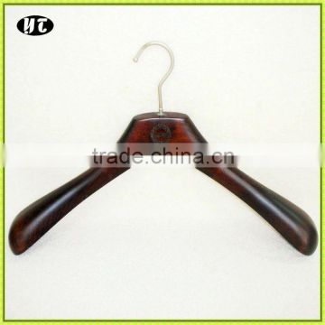 LP-13 t shirt solid wood hanger black wood hangers