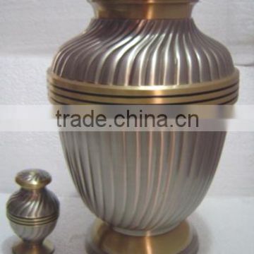 Metal cremation urn