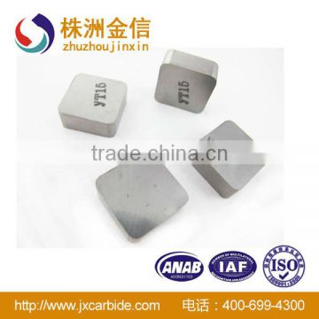 Cemented carbide indexable square milling inserts