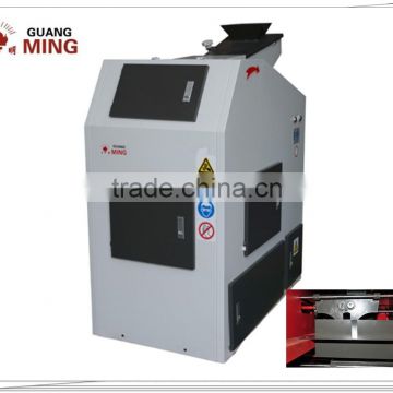 Crushing and dividing integrated machine for laboratory sample preparation