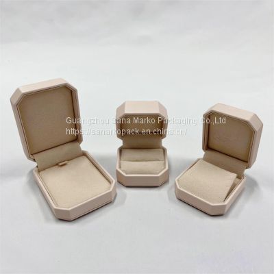 Buy Customised Wholesale Ring Boxes