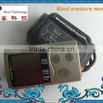 Upper arm type digital blood pressure meter