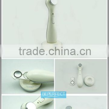 Factory price rechargeable dark circle remove home use beauty massager