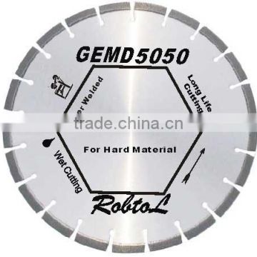 Laser welded segmented diamond cutting blade for long life cutting hard material --GEMD