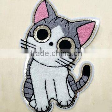 High quality lovely cat embroidery chenille patches with sequins