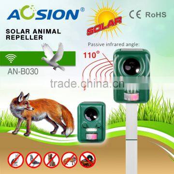 Aosion Motion-activated Solar Battery Powered Ultrasonic Outdoor Animal & Pest Repeller